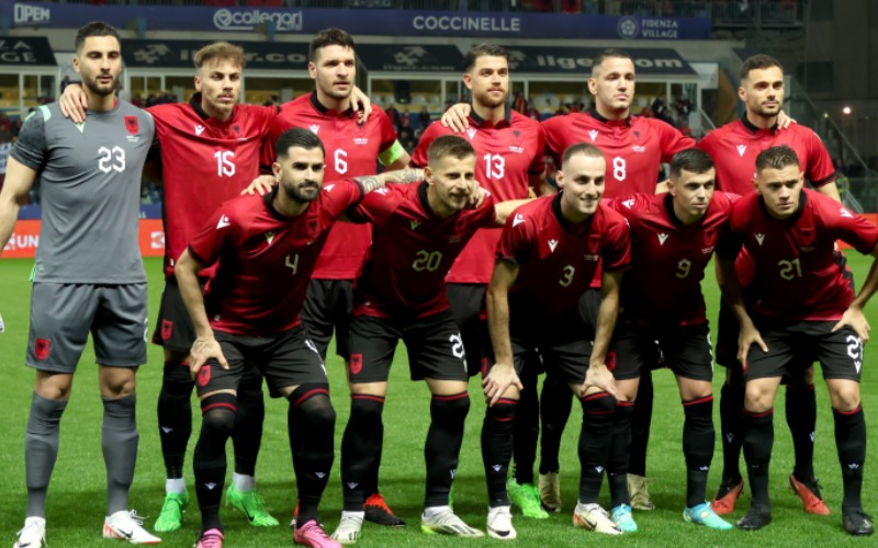 Albania đã nhận tổng cộng 14 thẻ đỏ tại EURO