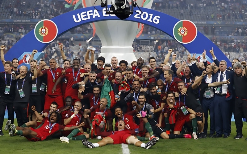 Euro 2016 gia tăng lượng đội tuyển tham dự lên 24 đội