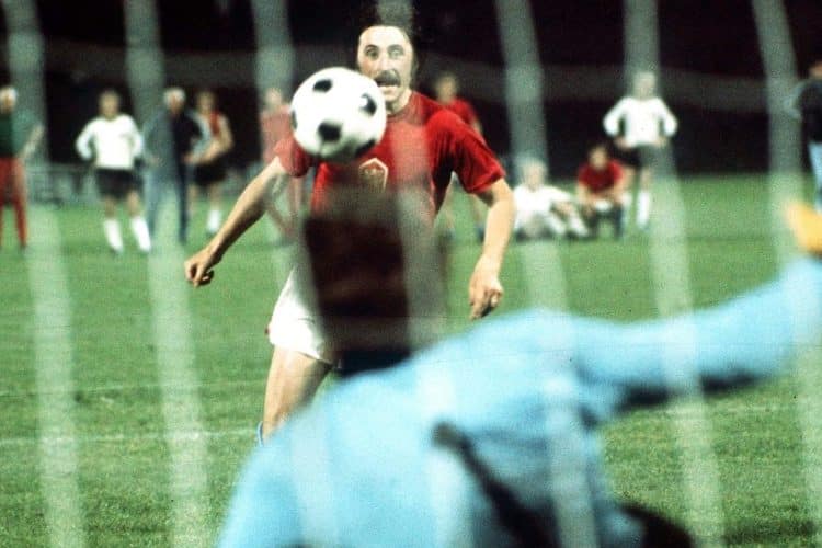 Cú sút Panenka được đặt tên theo cầu thủ Antonin Panenka