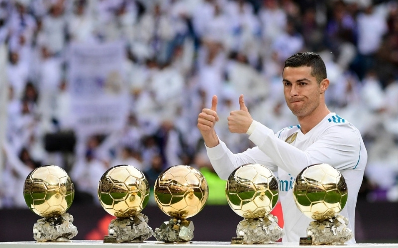 Ronaldo từng thi đấu cho câu lạc bộ Real Madrid giành 5 Quả bóng vàng
