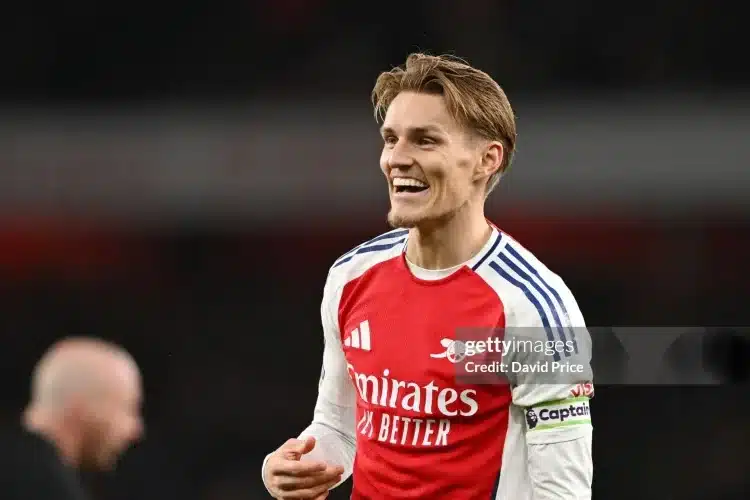 Arsenal hồi sinh nhờ Odegaard
