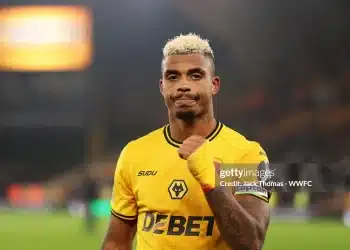 Wolves hưởng quả ngọt nhờ mạo hiểm
