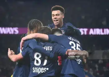 Paris Saint-Germain ra quyết định khó khăn