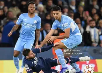 Rodri tán dương Messi