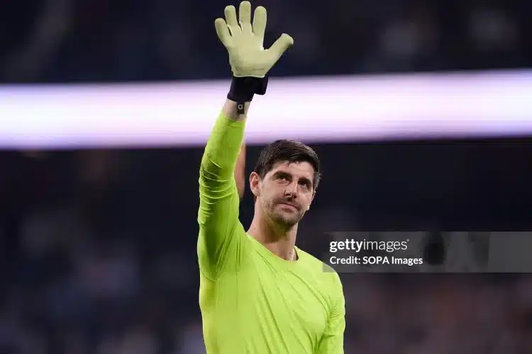 Courtois hé cánh cửa trở lại tuyển Bỉ