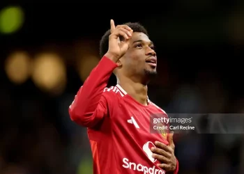 Amad Diallo từ kẻ bị buôn lậu đến người hùng