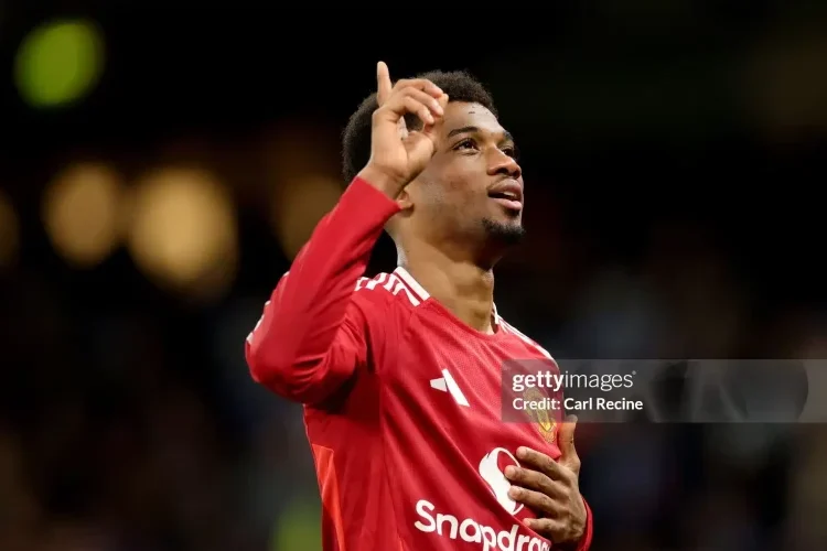 Amad Diallo từ kẻ bị buôn lậu đến người hùng