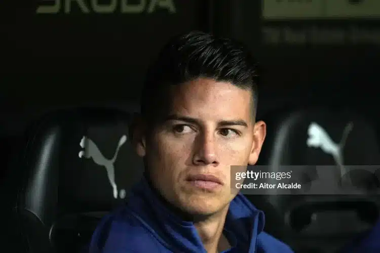 James Rodriguez sa sút khó tin