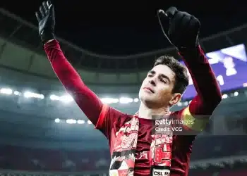 Oscar chói sáng trong trận chia tay Shanghai Port