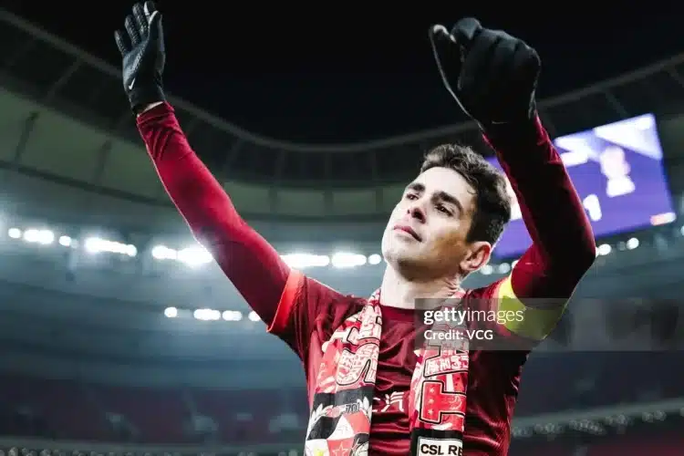 Oscar chói sáng trong trận chia tay Shanghai Port