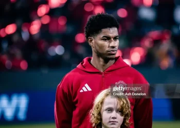 Rashford từ viên ngọc sáng đến cái bóng mờ