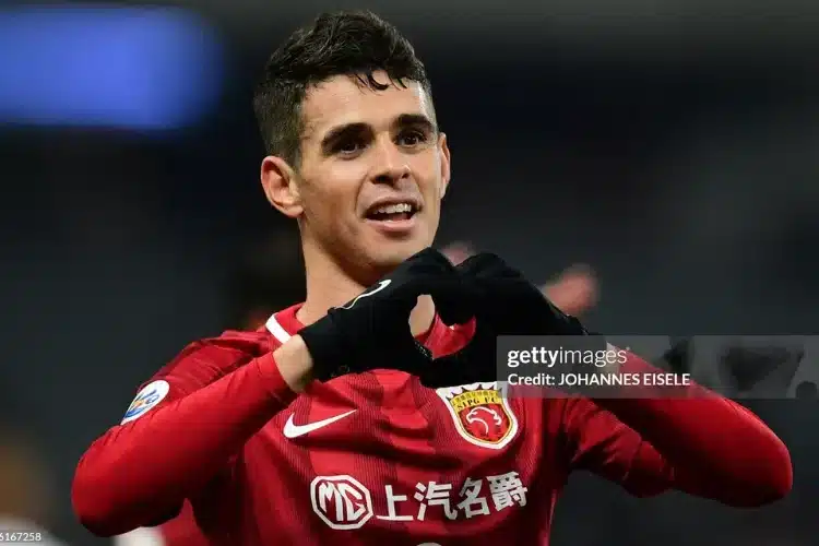 Oscar có bến đỗ mới