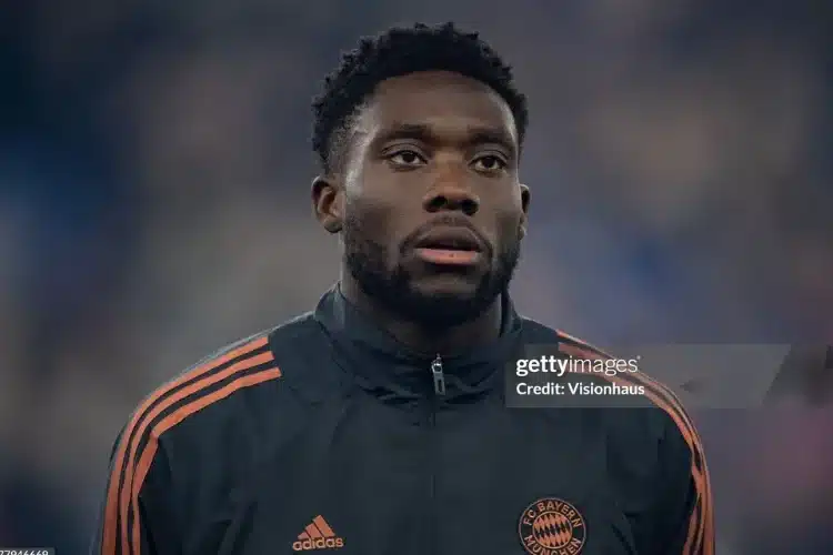 Davies dễ khiến Manchester United và Real Madrid vỡ mộng