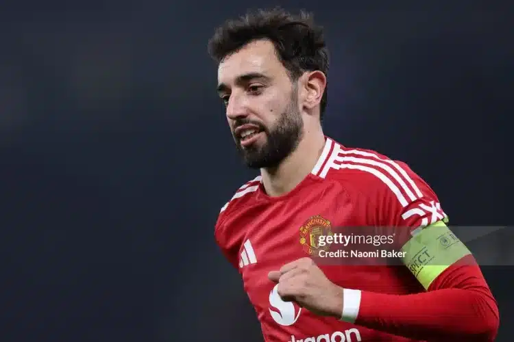 Manchester United từ chối đề xuất của Bruno Fernandes