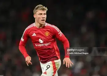 Hojlund gay gắt với Amad Diallo