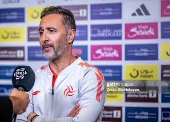 Wolves tìm ra HLV mới