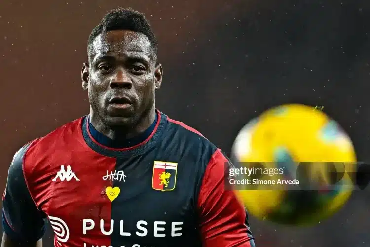Balotelli mang may mắn đến Genoa