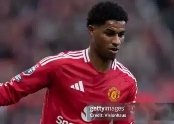 Barca hỏi mượn Rashford