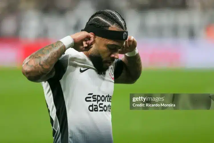 Ngả mũ trước Depay