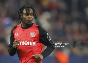 Jeremie Frimpong sa sút