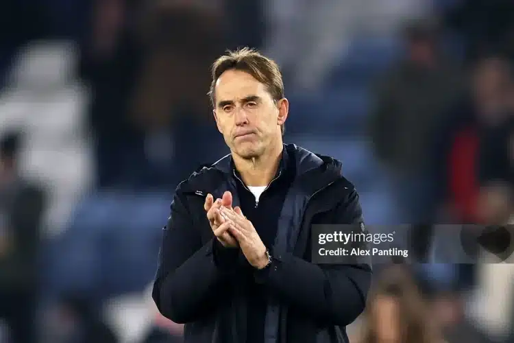 HLV Lopetegui chịu áp lực lớn