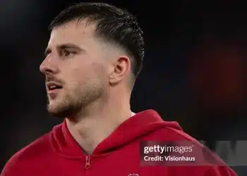 Mason Mount suy sụp