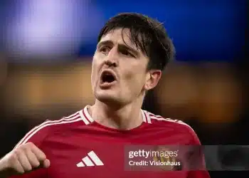 MU bị gạch tên khỏi top 4 Premier League