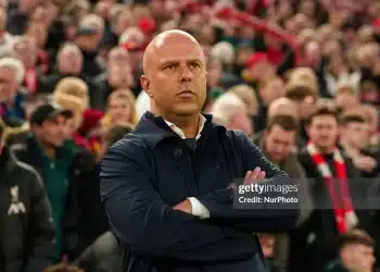 Arne Slot đáp trả mọi nghi ngờ