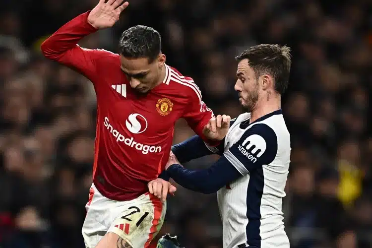 Amorim tuyên bố sẽ cứu vớt Antony