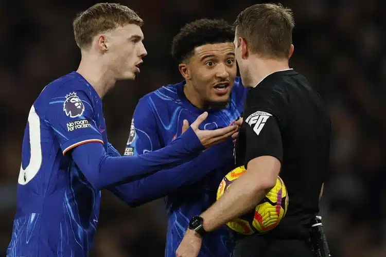 Fulham lội ngược dòng ngoạn mục trước Chelsea