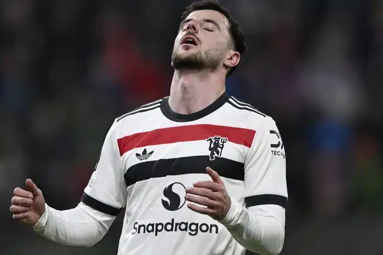 Mount vỡ mộng vì chấn thương, Amorim và James gửi lời động viên