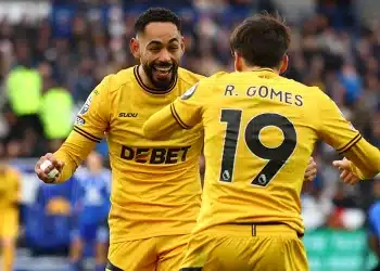 Wolves hồi sinh, thắp lại hy vọng trụ hạng