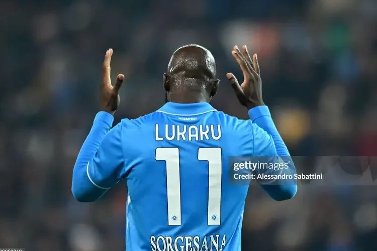 Hai cựu cầu thủ Manchester United phối hợp giúp Napoli lội ngược dòng