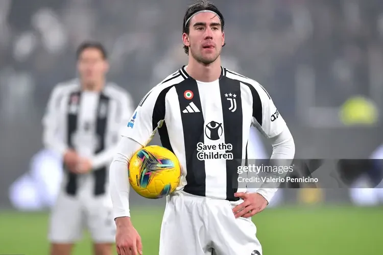 Juventus thoát thua phút cuối nhưng đã hòa 10 trận tại Serie A