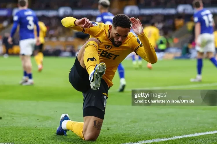 Wolverhampton chịu thất bại thứ 4 liên tiếp, HLV lâm nguy