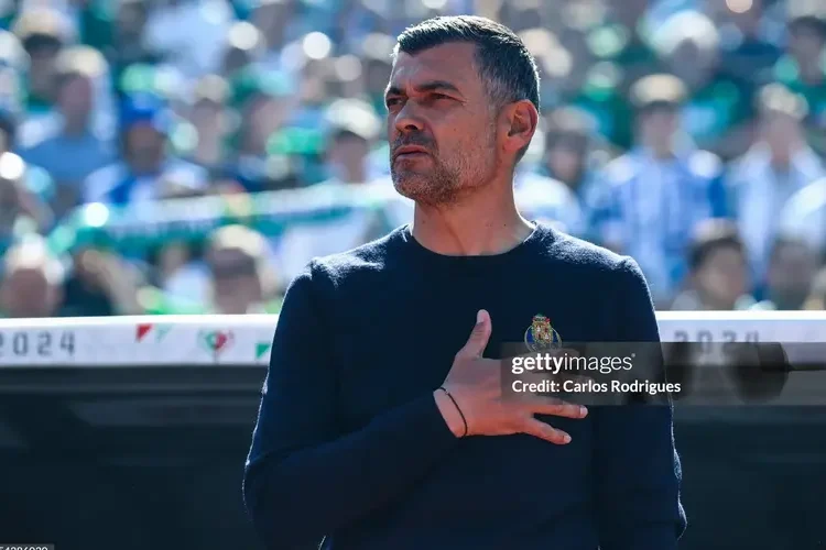 Wolverhampton liên hệ Conceicao thay thế O’Neil