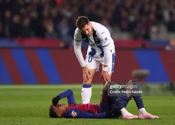 Barca trả giá vì lạm dụng Yamal