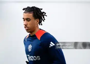 Amorim sẽ mạo hiểm với Leny Yoro