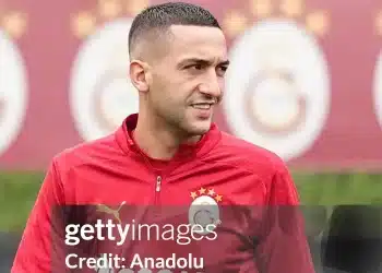 Cựu sao Chelsea nổi loạn