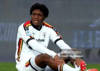 Tân binh đầu tiên của MU lộ diện