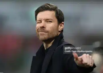 Xabi Alonso đắt hàng