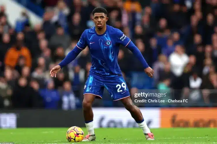 Trung vệ Chelsea nghỉ hết mùa