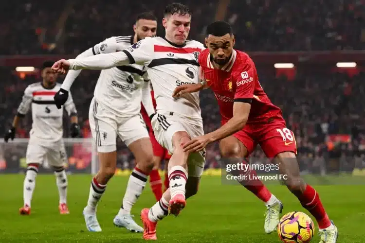 Ugarte gây ngỡ ngàng