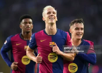 Olmo sống lại cơ hội thi đấu cho Barcelona