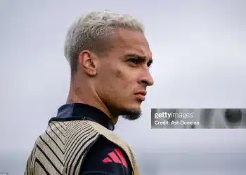 Antony kiện Ajax vì bị đối xử bất công