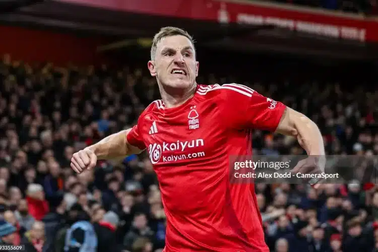 Tiền đạo 33 tuổi khuynh đảo Premier League