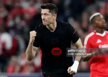 Barcelona bội thu nhờ đi tiếp ở Champions League