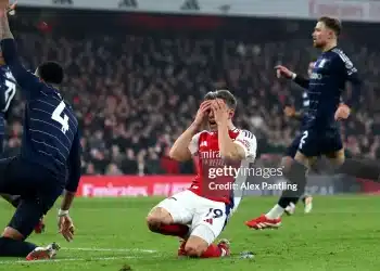 Arsenal còn cơ hội vô địch Ngoại hạng Anh không?