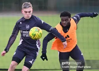 Arsenal dễ trắng tay khi quá hèn nhát