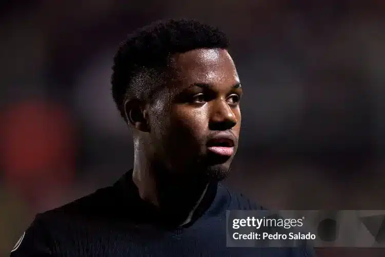 Tới lúc Fati rời Barcelona